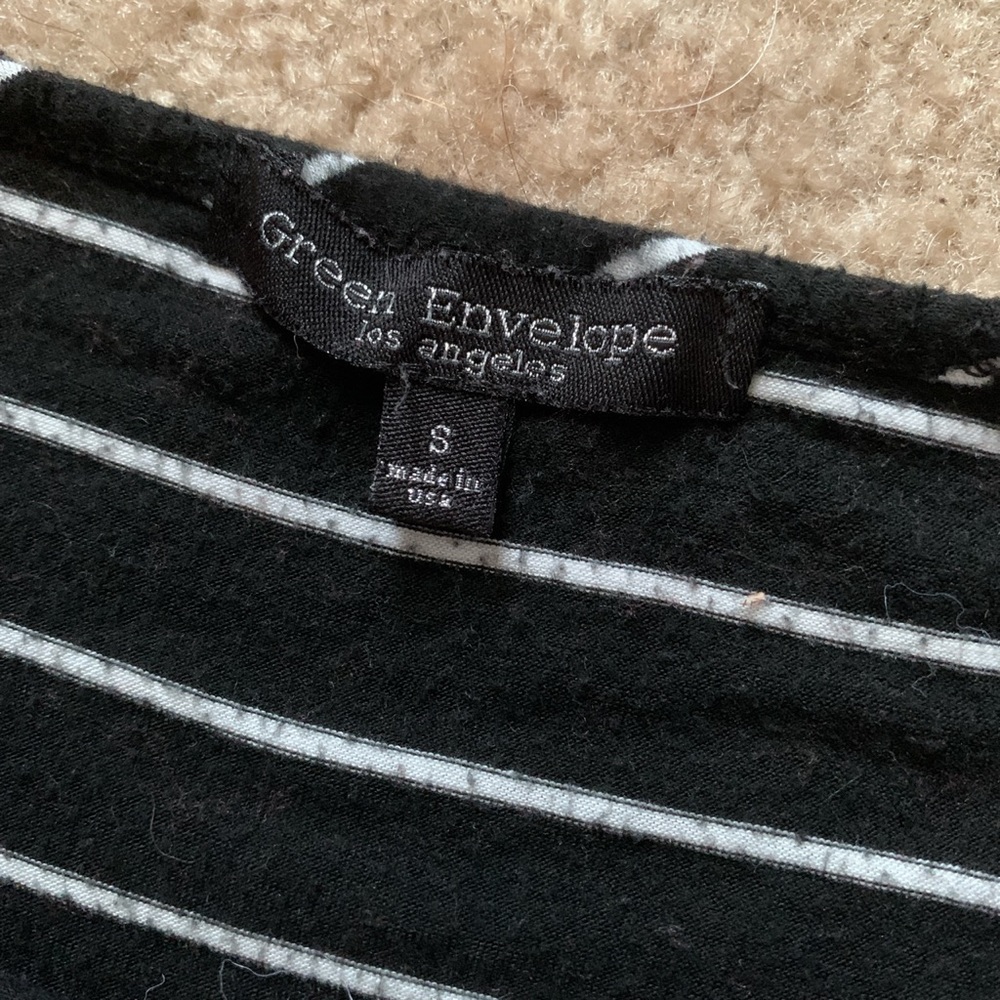 Top - Picture 2 of 2